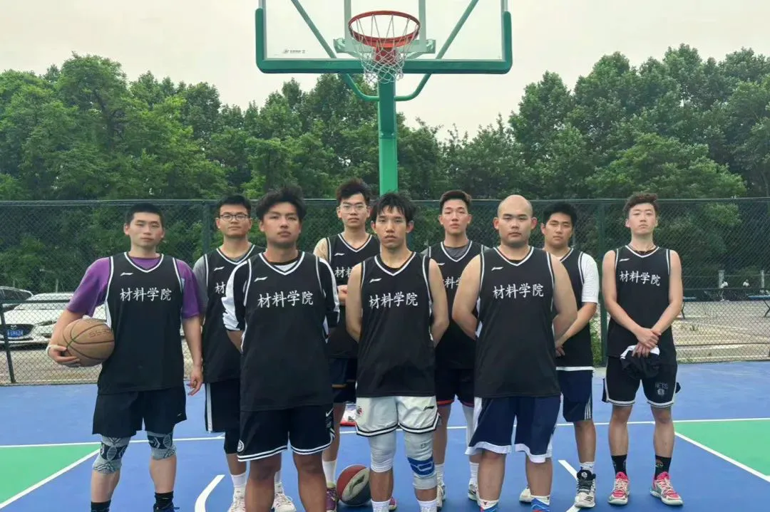 如何通过反馈分析提升篮球战术意识_1
